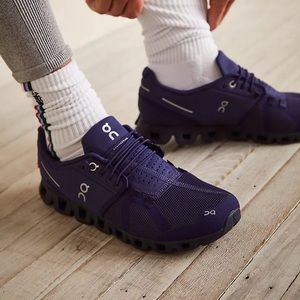 On Running Cloud Monochrome Açaí Blue Sneakers